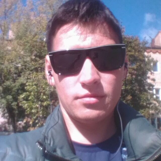  40779873  , 28 ,    