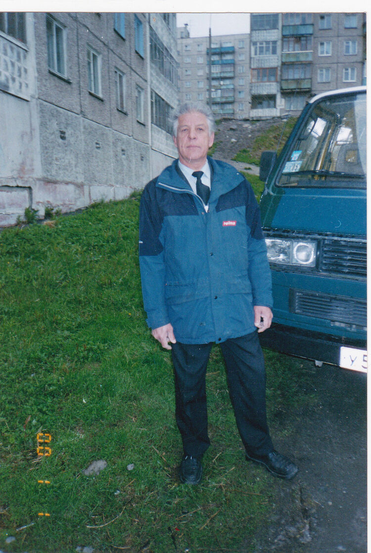  -,   Wiktor, 49 ,   