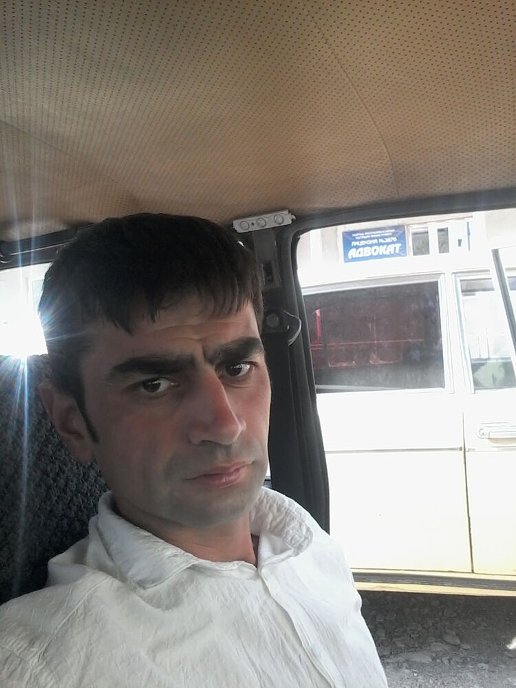  17992973  Farrukh, 37 ,    