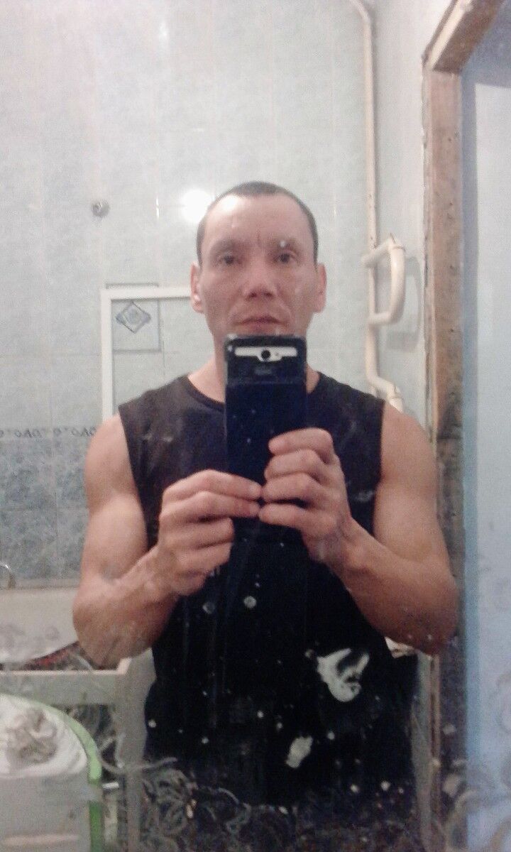  14893483  Dron, 46 ,    