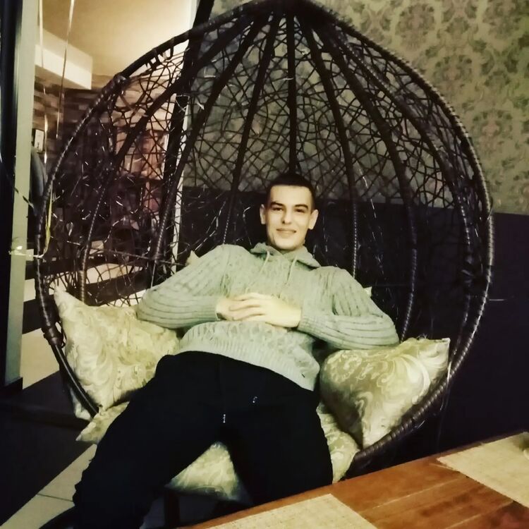  ,   Artem, 27 ,   ,   