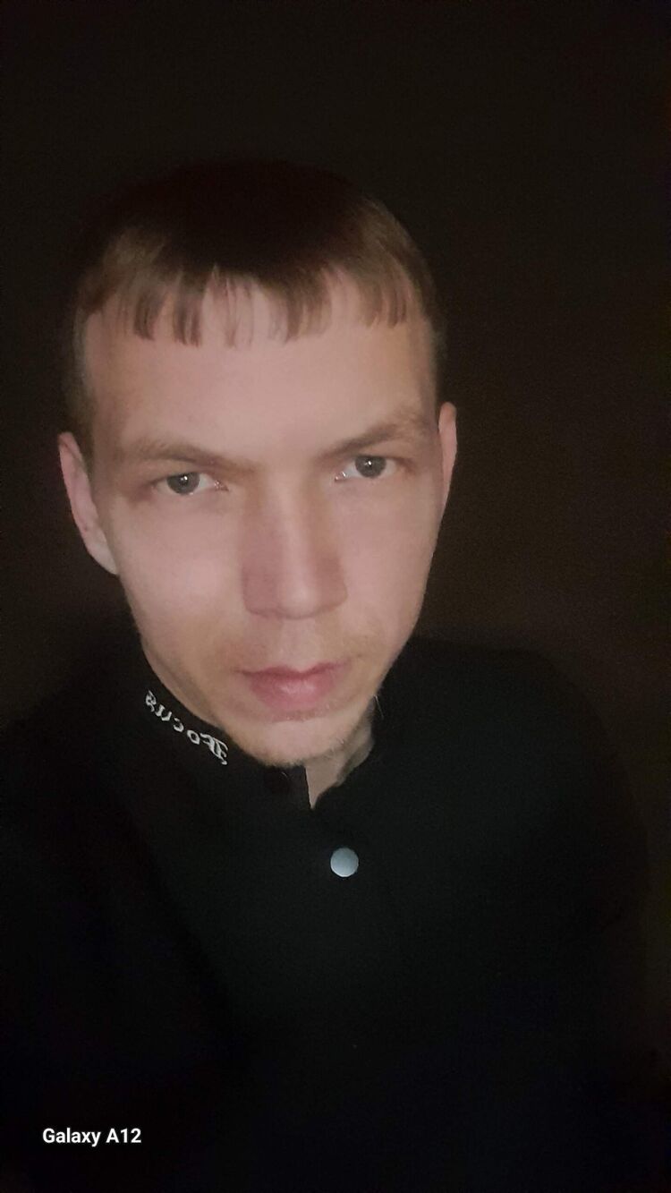  49368703  , 32 ,    