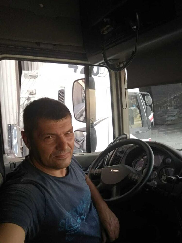  46282883  Vitali, 55 ,    --