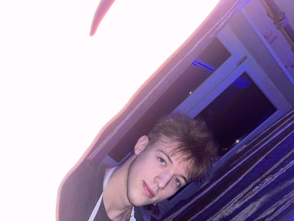  ,   ˸, 18 ,   ,   