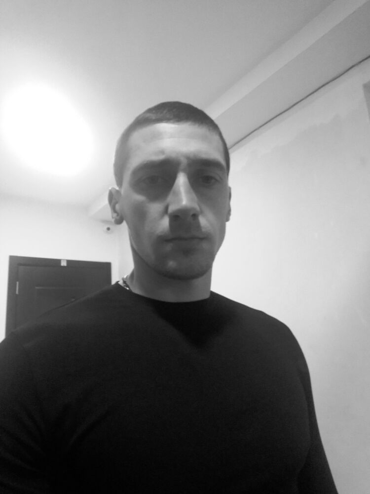  8555033  Vladimir, 39 ,    