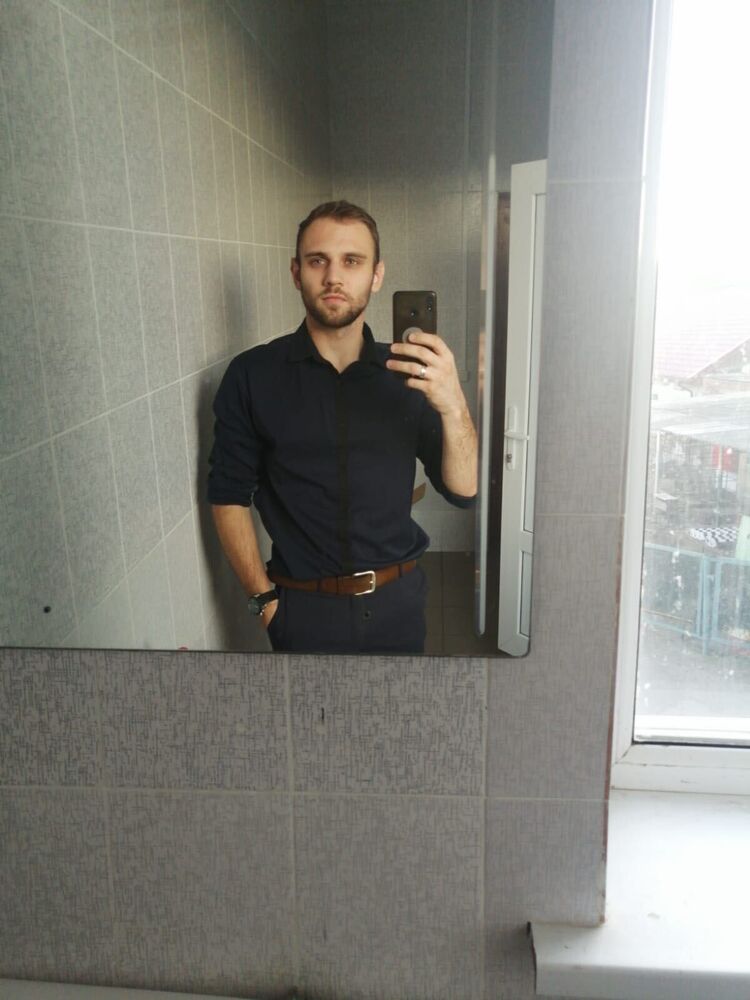  32331673  Anatoly, 28 ,    