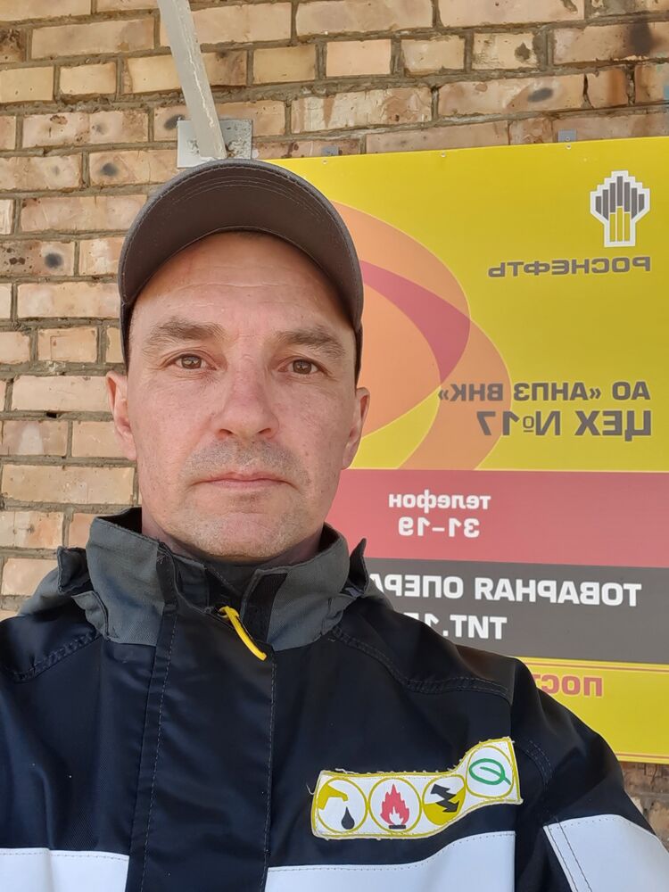  ,   Evgeny, 37 ,   ,   , c , 