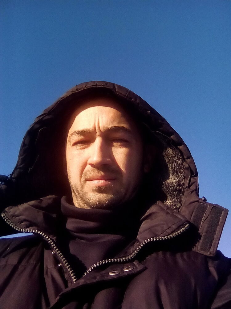  8581373  , 43 ,    -