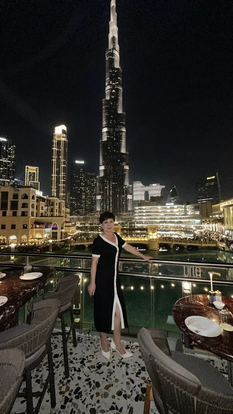  53860343  Natalya, 60 ,    