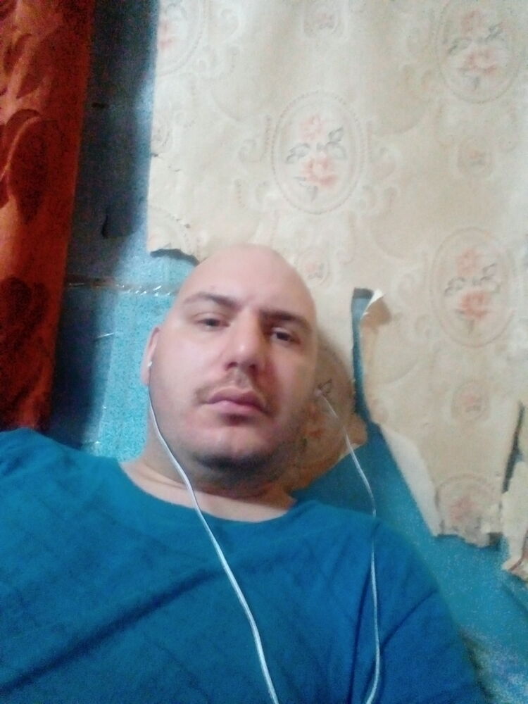  ,   Pavel, 36 ,     , 
