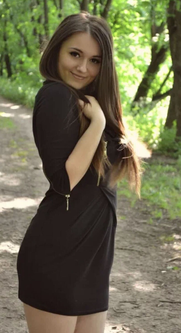  ,   Alice, 25 ,   ,   