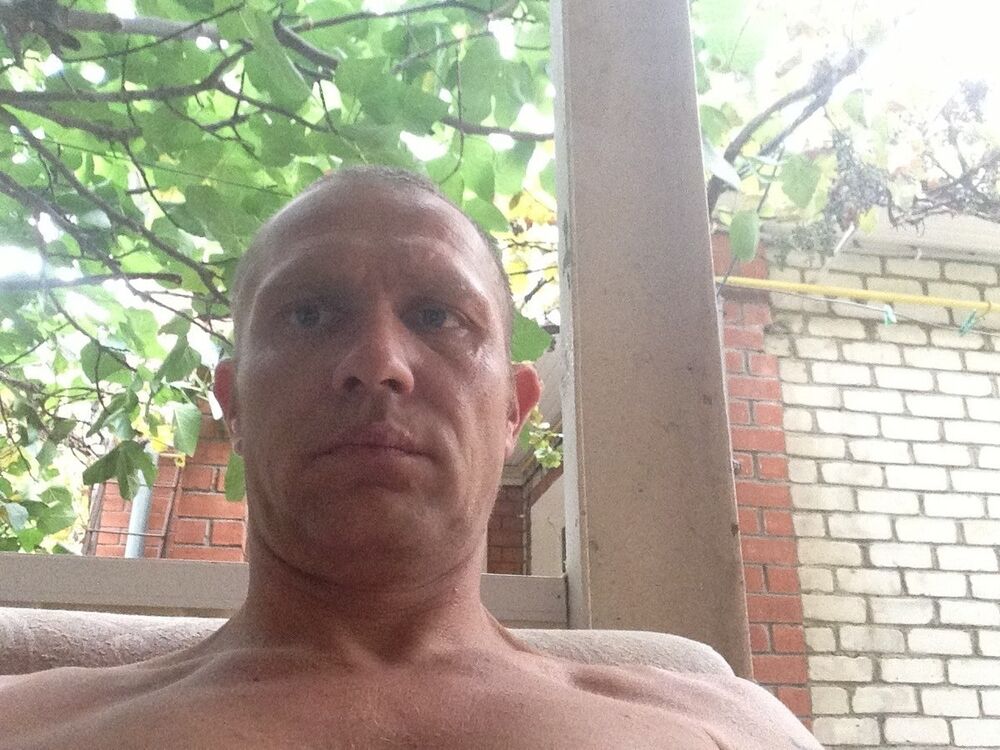  ,   Alex, 45 ,   