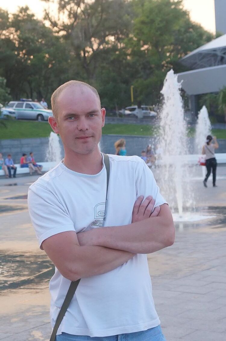  11155723  Andrei, 40 ,    