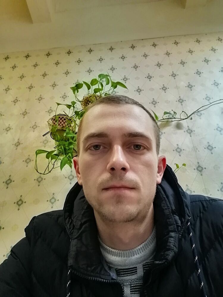  ,   Sany, 32 ,   