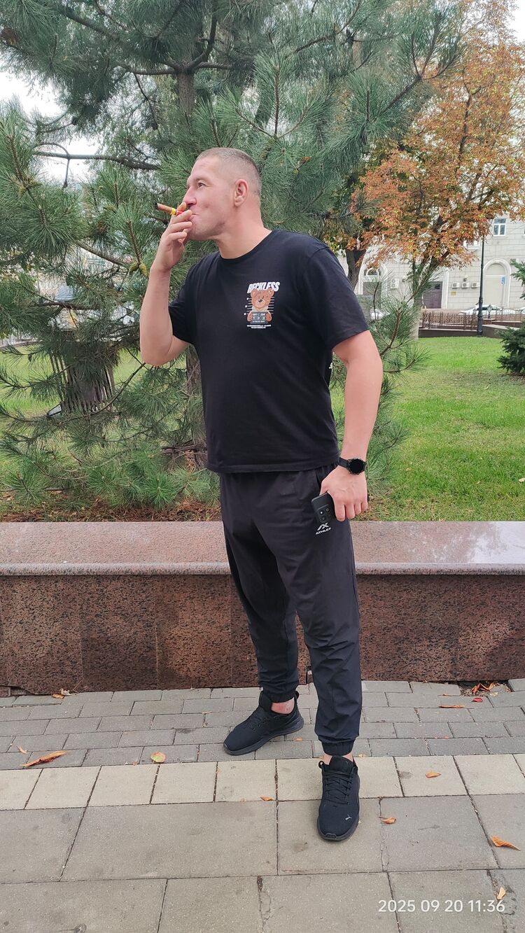  54465873  Artem, 37 ,    