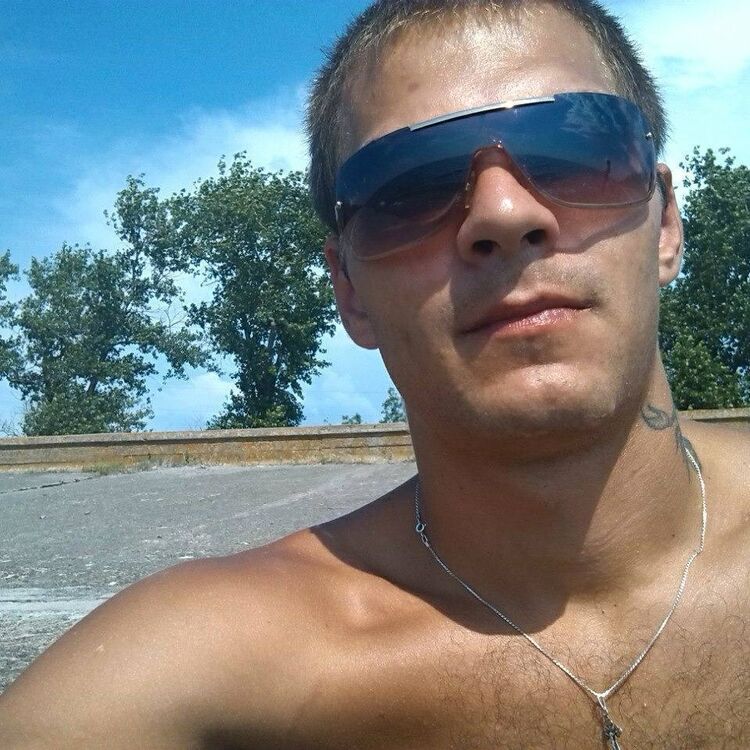  47785283  Aleksandar, 36 ,    