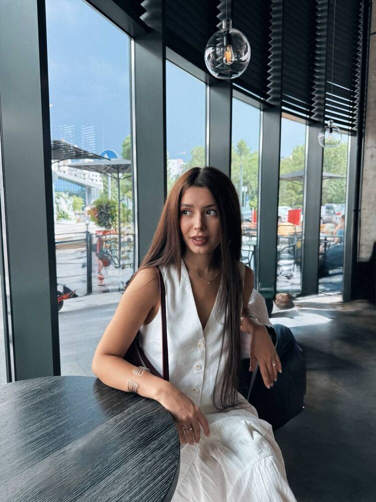 ���� 52578533 ������� Sofia, 27 ���, ���� ���������� � Praha