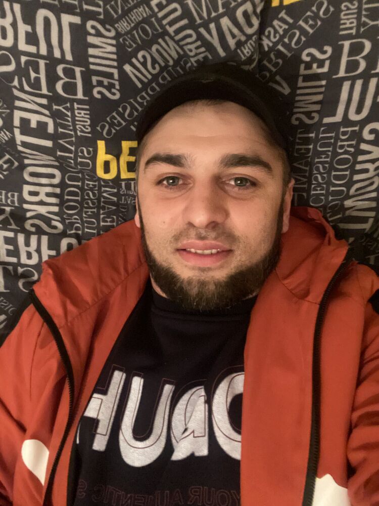  52949643  Abdul, 34 ,    