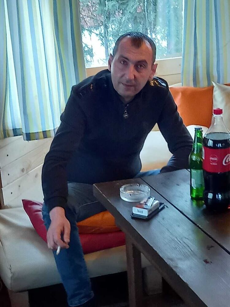  ,   Grigor, 41 ,   ,   