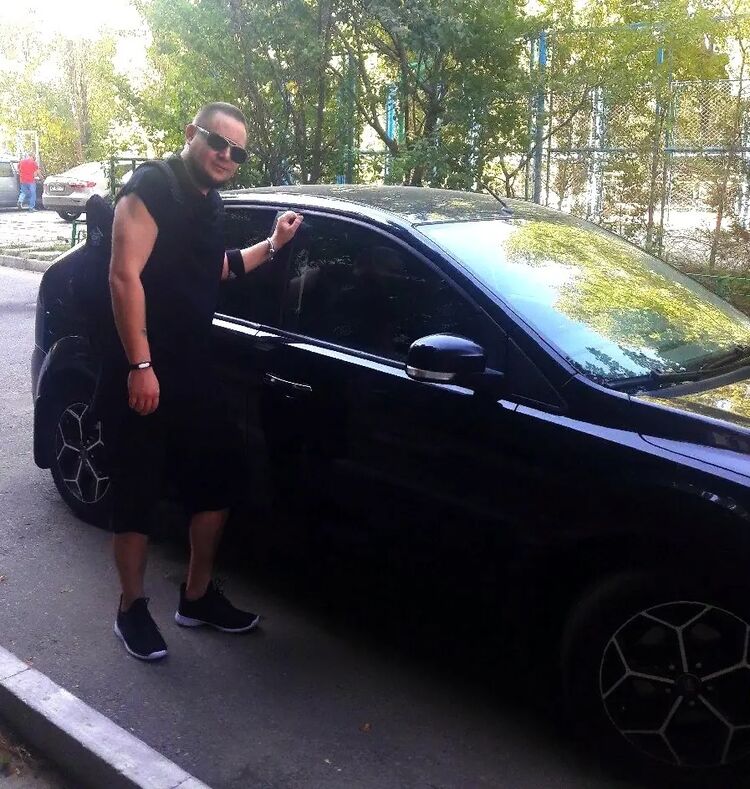  ,   Kolyas, 32 ,   
