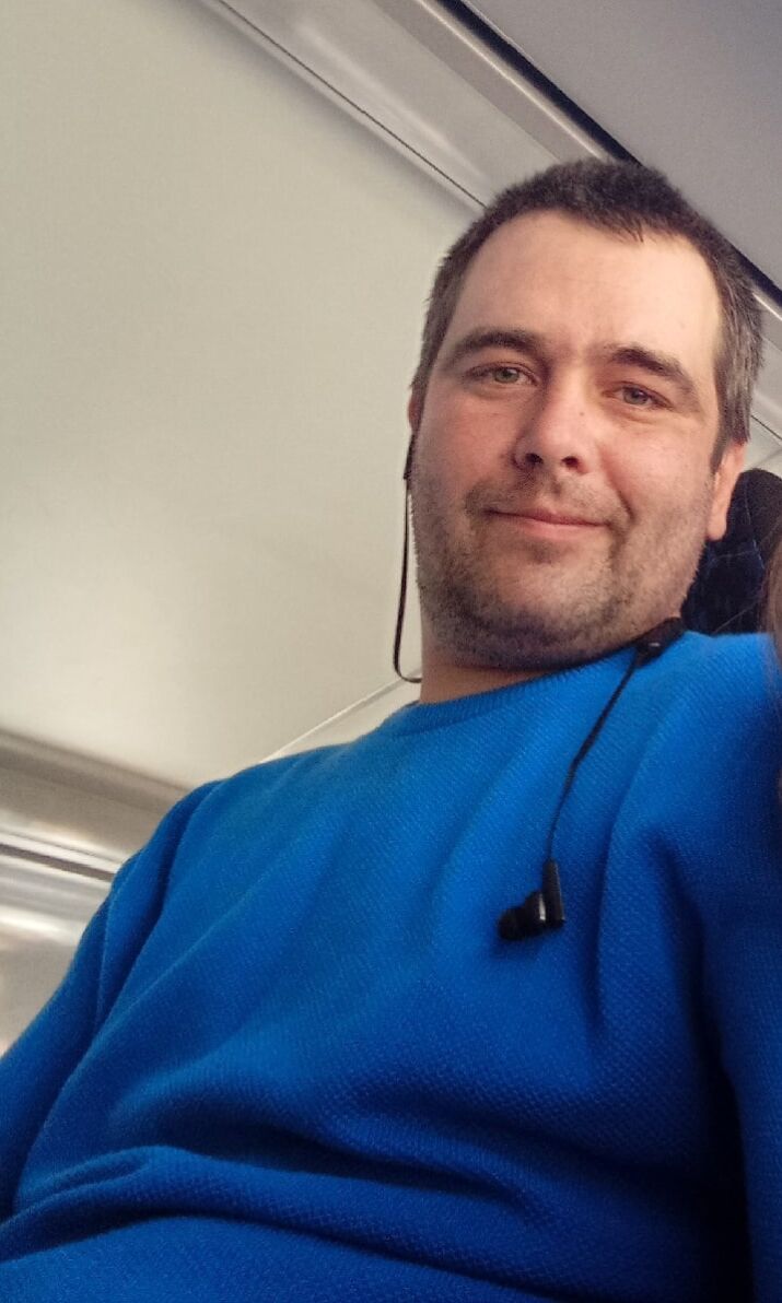  -,   Ilya, 37 ,   ,   , c , 