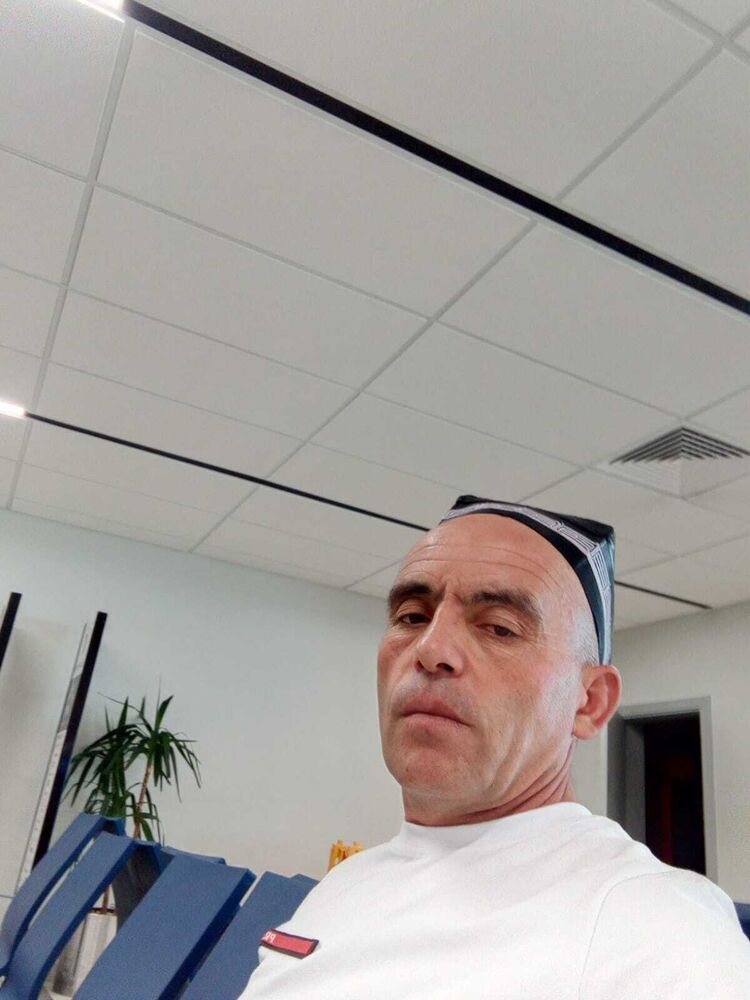  52143953  , 47 ,    
