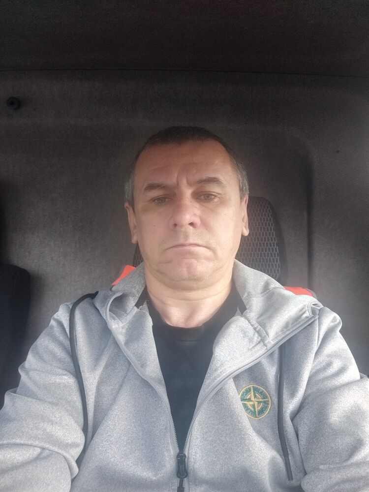  46415323  , 52 ,    
