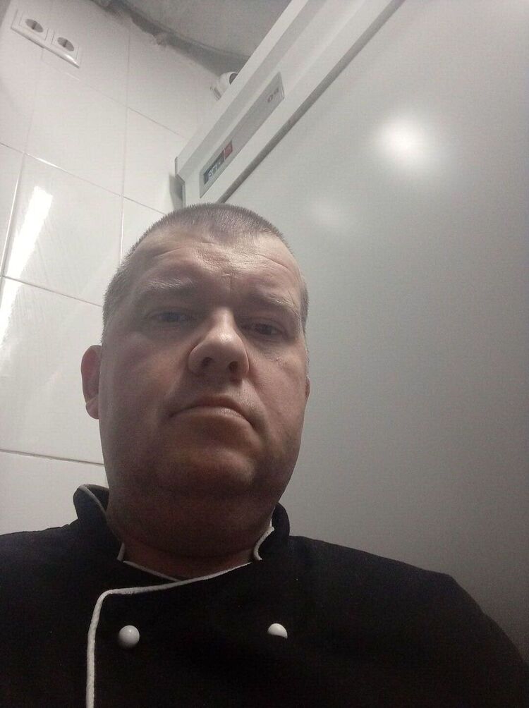 49823693  , 43 ,    
