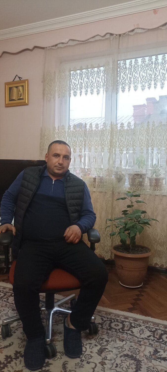  52324653  Axvan, 37 ,    