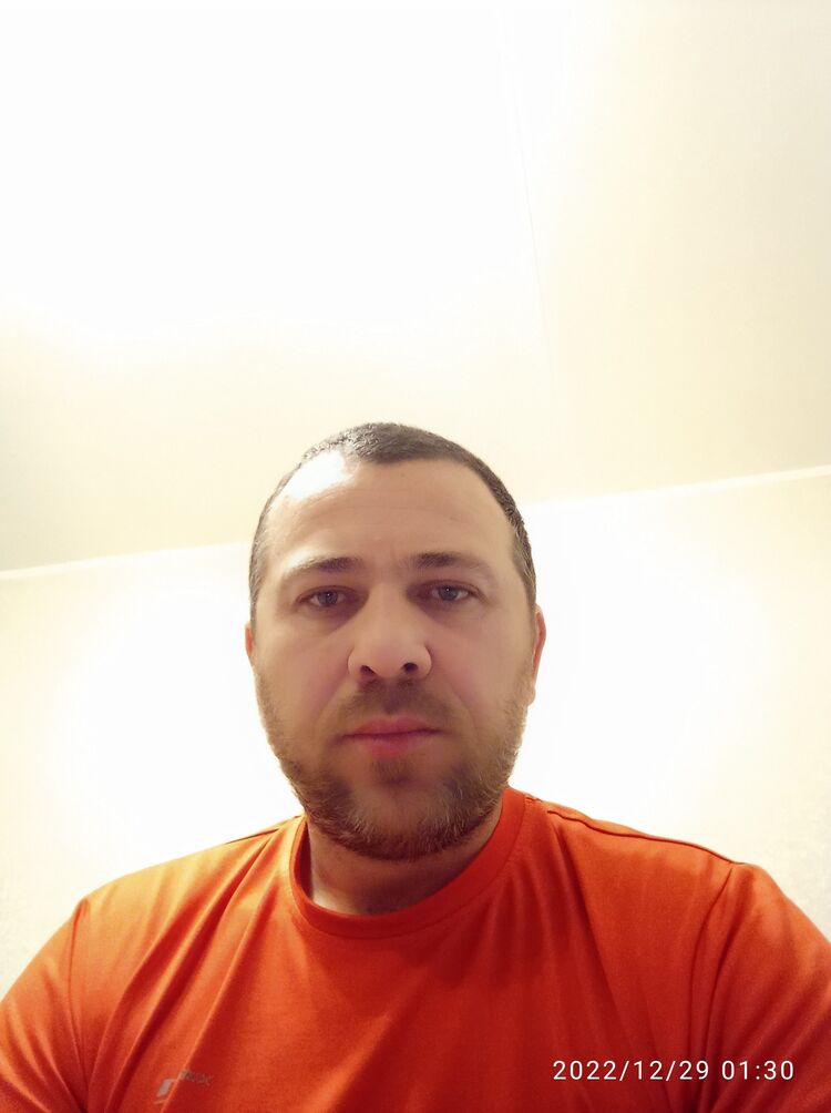  31674563  , 42 ,    