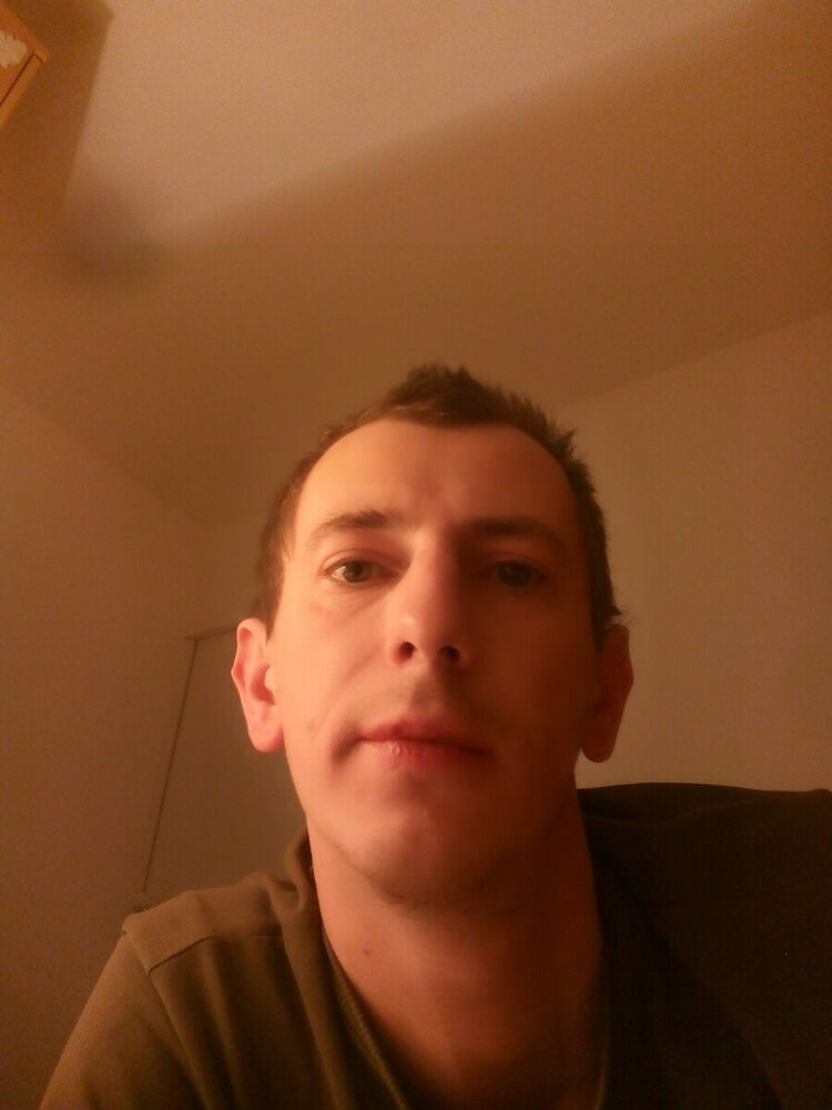 22176023  Sacha, 38 ,    