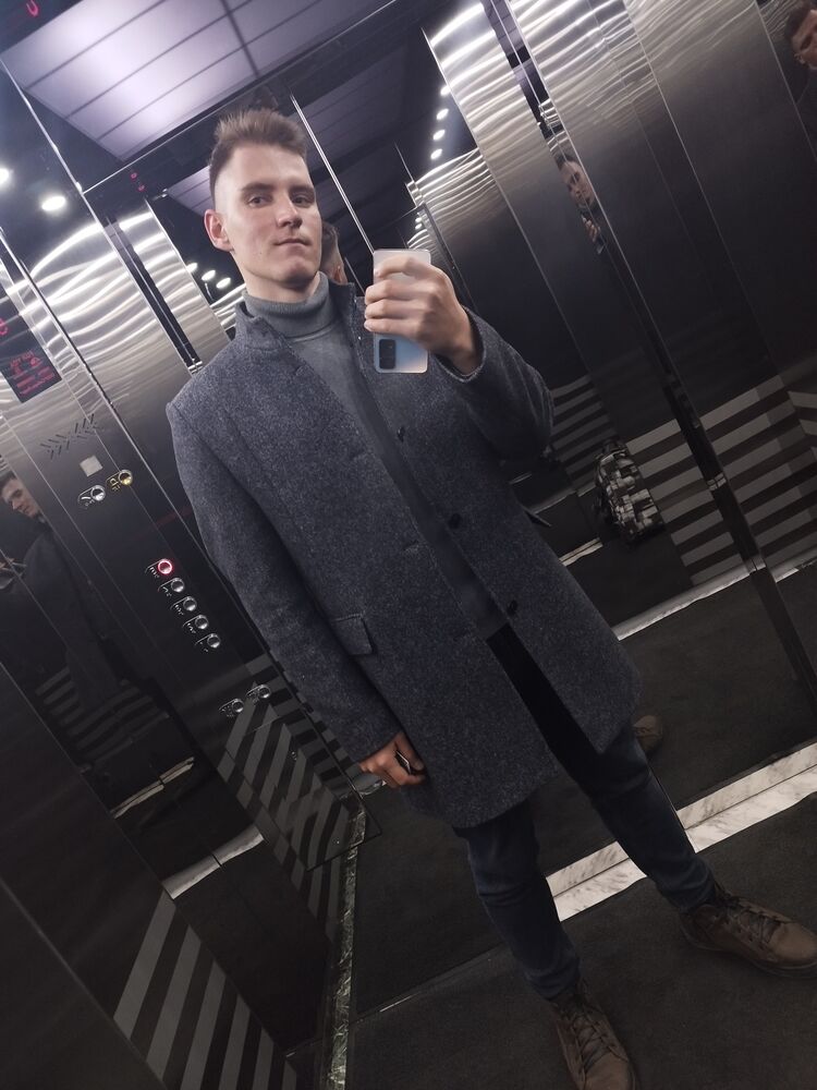  37565673  , 26 ,    --