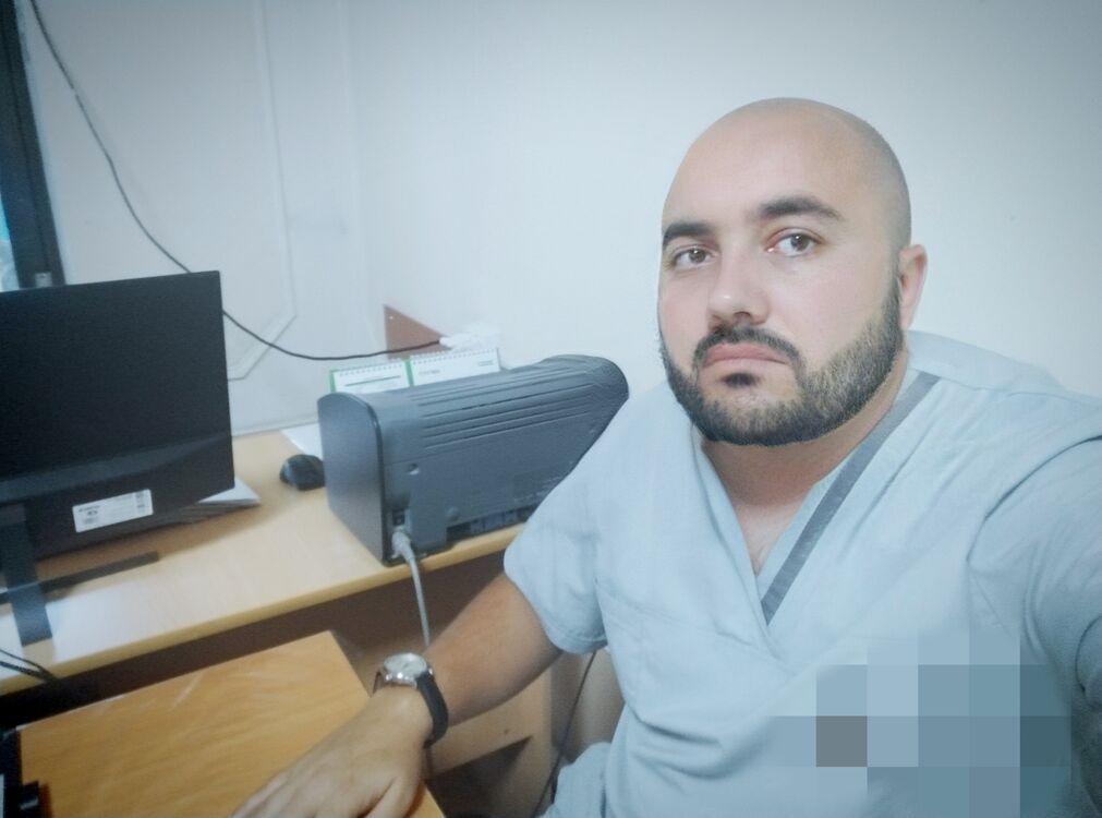  ,   Aziz, 34 ,   ,   