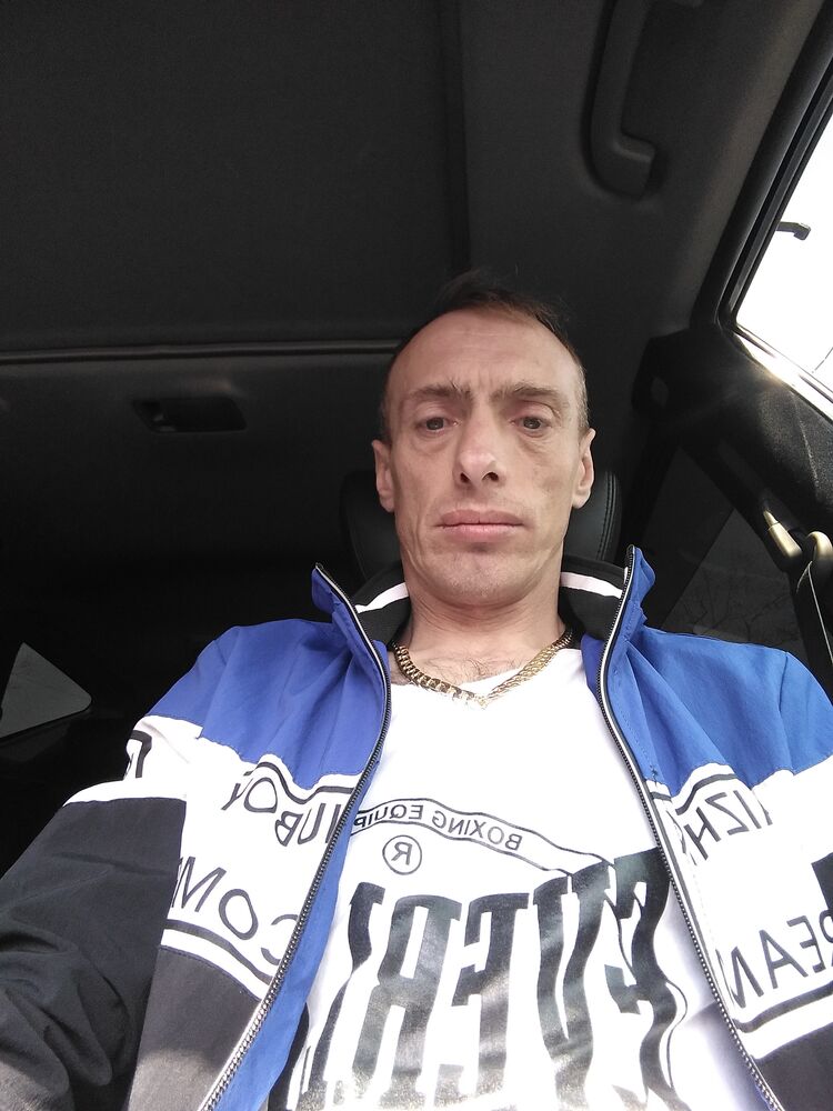  48070423  , 43 ,    