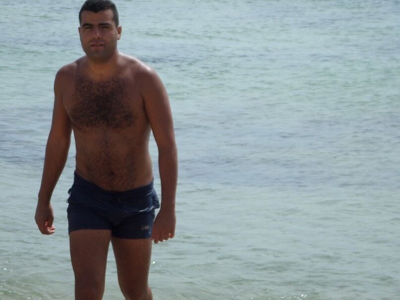  ,   Akram, 39 ,   ,   , c 
