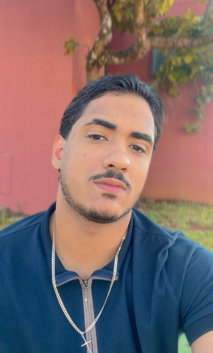  --,   Marcos, 23 ,   ,   