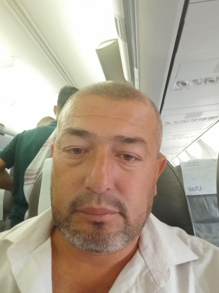  -,   , 44 ,     