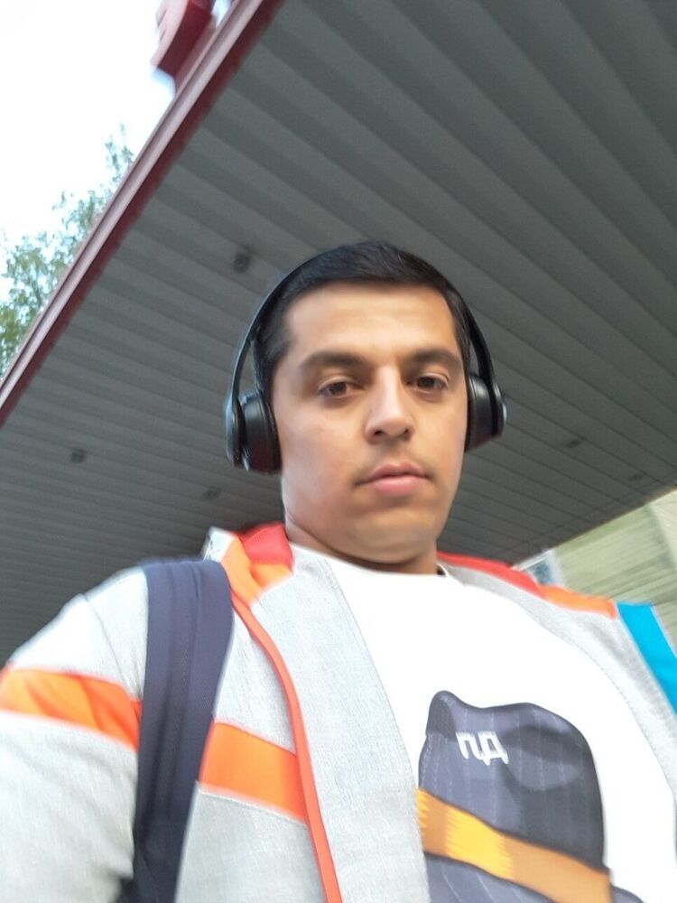  45052083  Ilyas, 40 ,    Abbots Langley