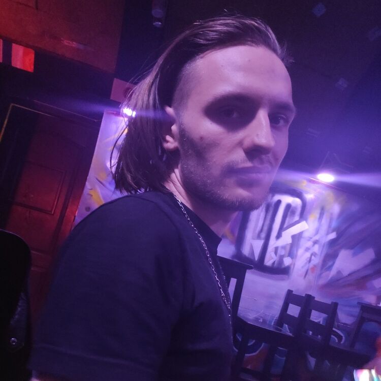  ,   Vlad, 26 ,   