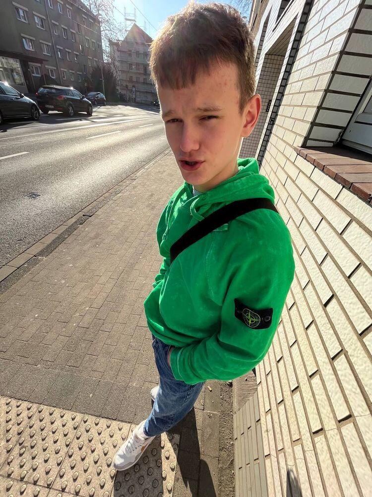 ���� 32757703 ����� ����, 21 ���, ���� ���������� � ������