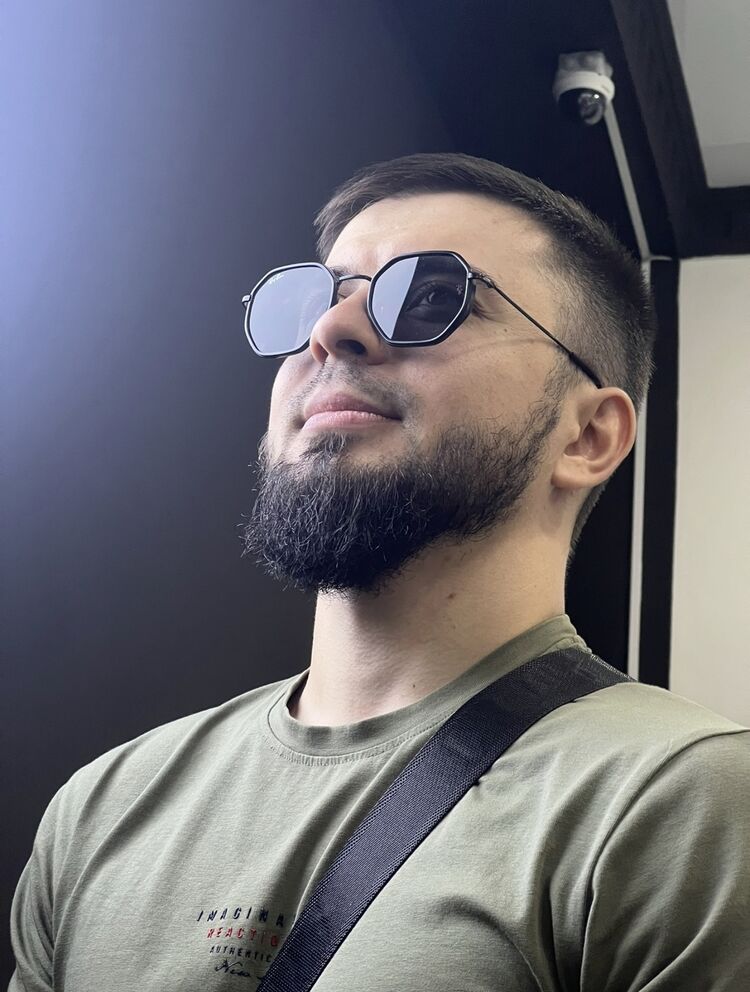  53418383  Deny, 28 ,    