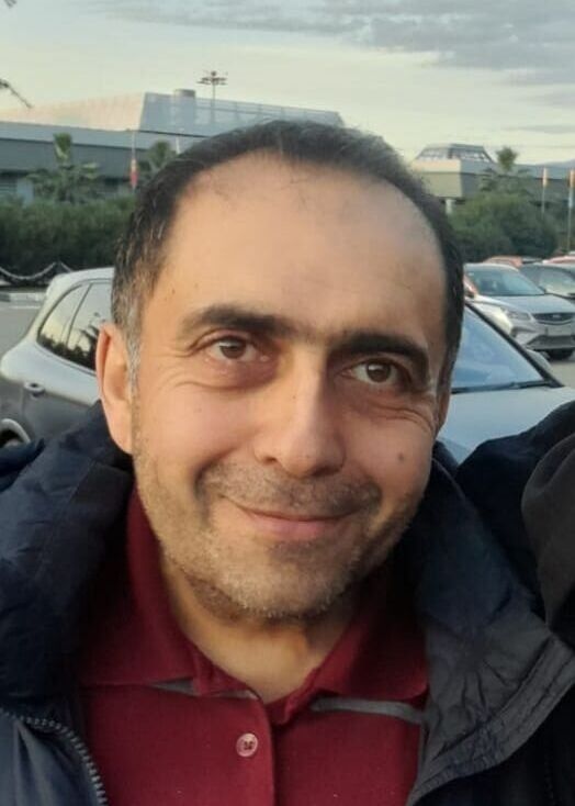  32691573  Armen, 55 ,    