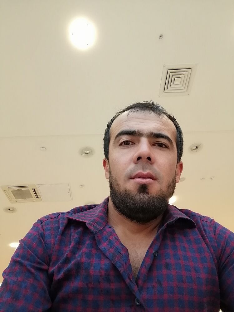  52107723  Islombek, 31 ,    