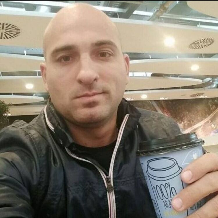  -,   Vladimir, 41 ,   ,   