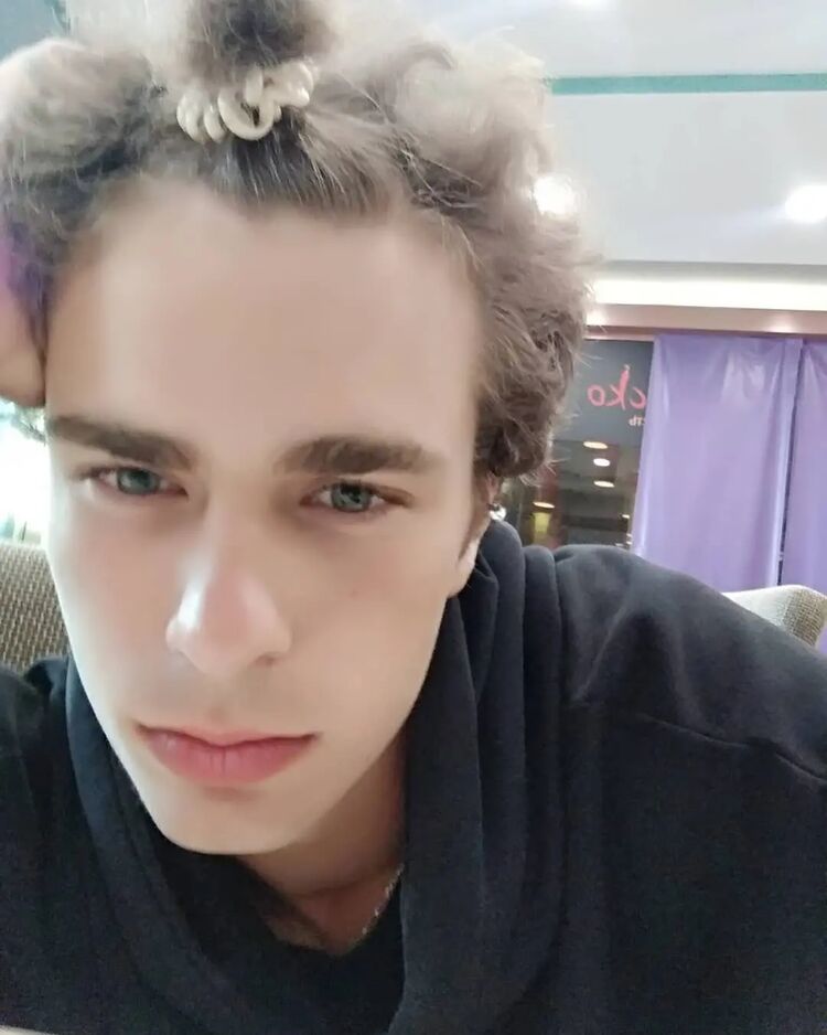  33582653  , 23 ,    