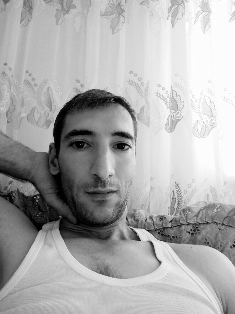  21046393  Arsen, 42 ,    