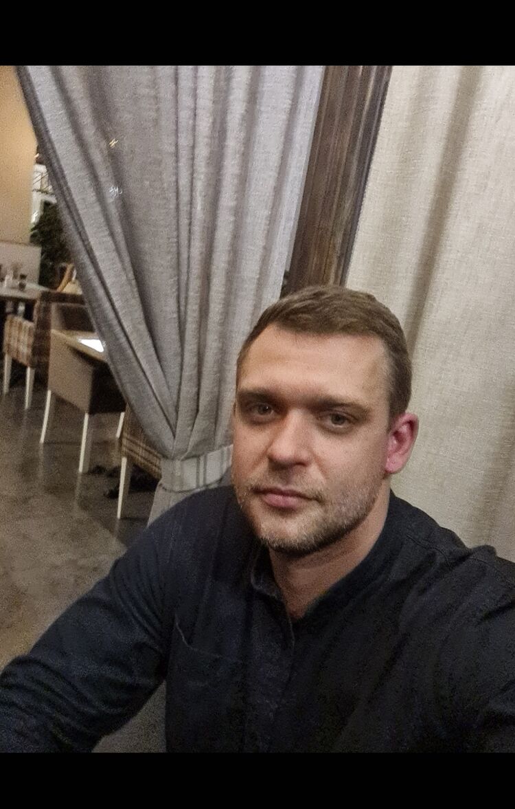  46859143  , 37 ,    