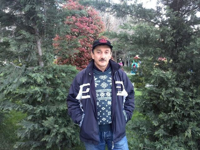  12723653  Elshan, 63 ,    