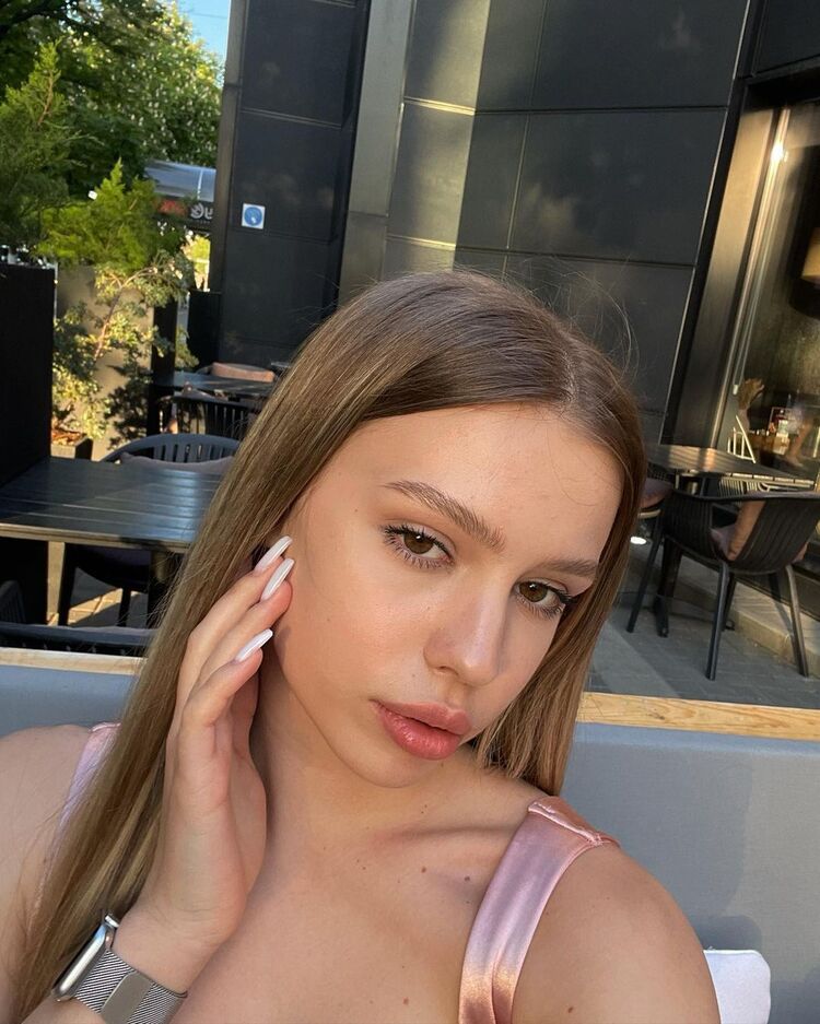  ,   , 28 ,   ,   