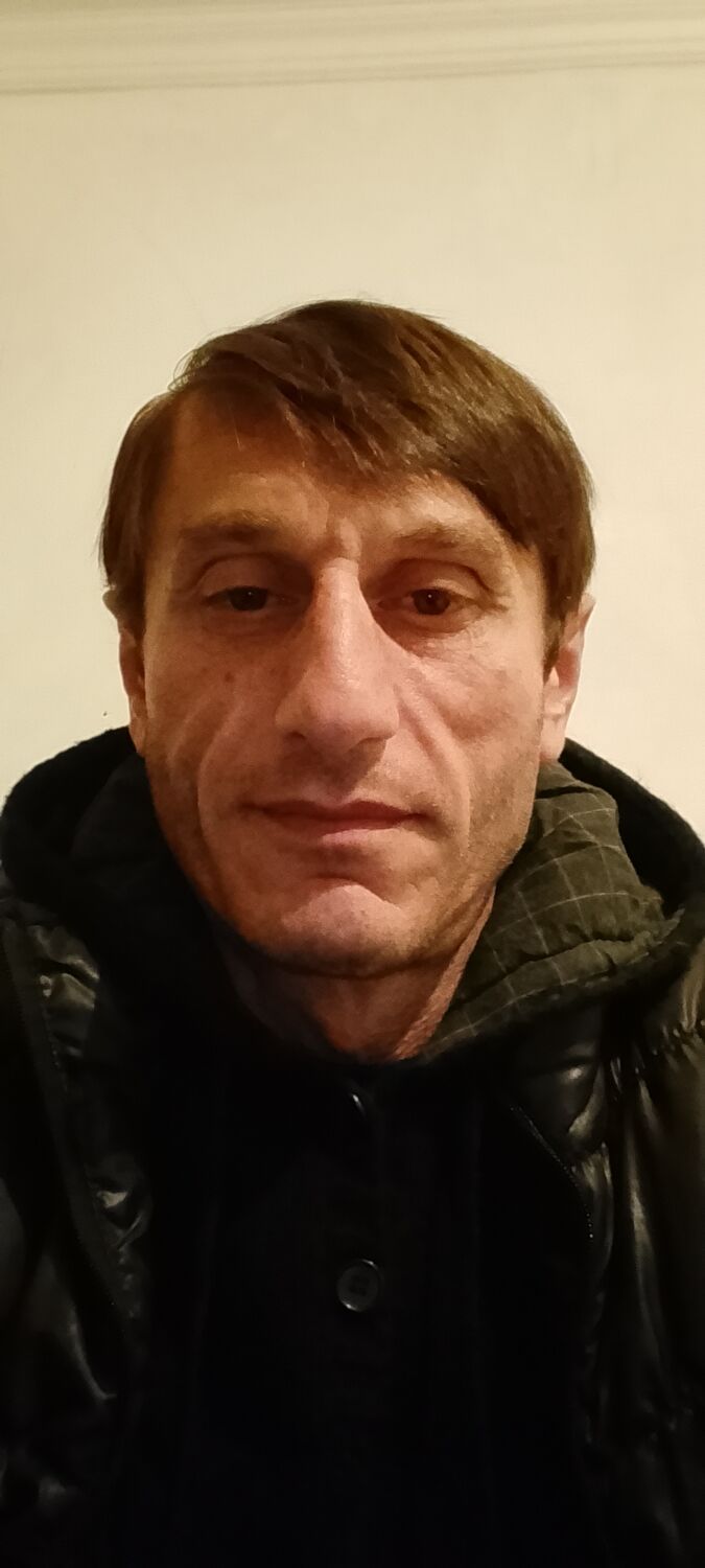  47660213  Niko, 46 ,    